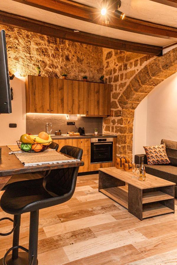 Inverno Medieval Apartment Rhodes City Zewnętrze zdjęcie